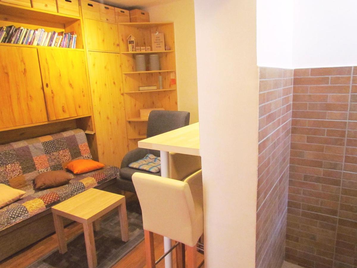 Center Studio Apartment Pula Exterior photo